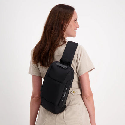 Anti-theft shoulder bag with charging